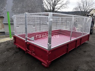 Schutt Container mit Gitter
